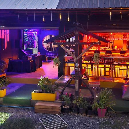 Mbar Hostel Haad Rin Exterior photo